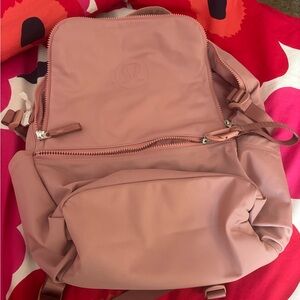 lululemon new crew backpack